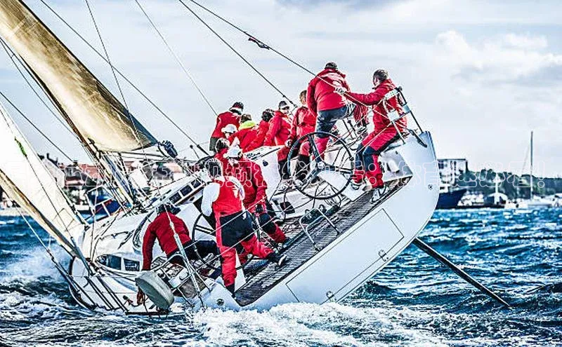 28电子游戏官方网站歌力思足球运动员狂飙视频在线观看：体育迷必看！